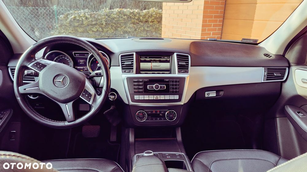 Mercedes-Benz ML - 15