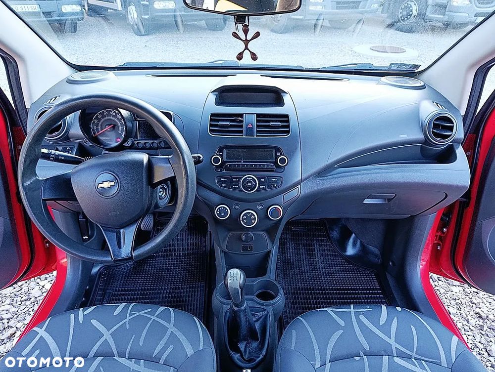 Chevrolet Spark 1.0 Base+ - 16
