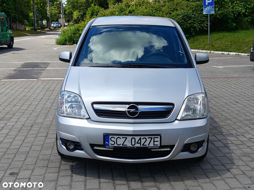 Opel Corsa 1.4 16V Edition mit TomTom GO - 11