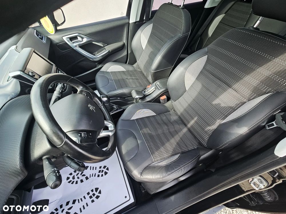 Peugeot 2008 - 8