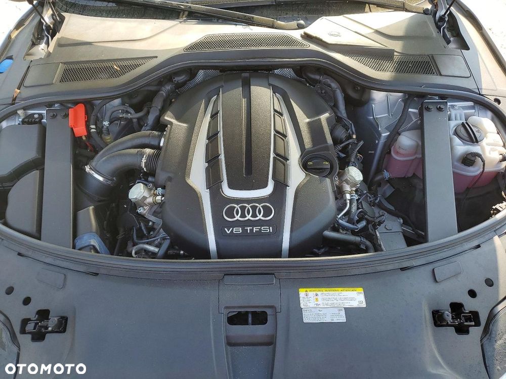 Audi A8 - 12