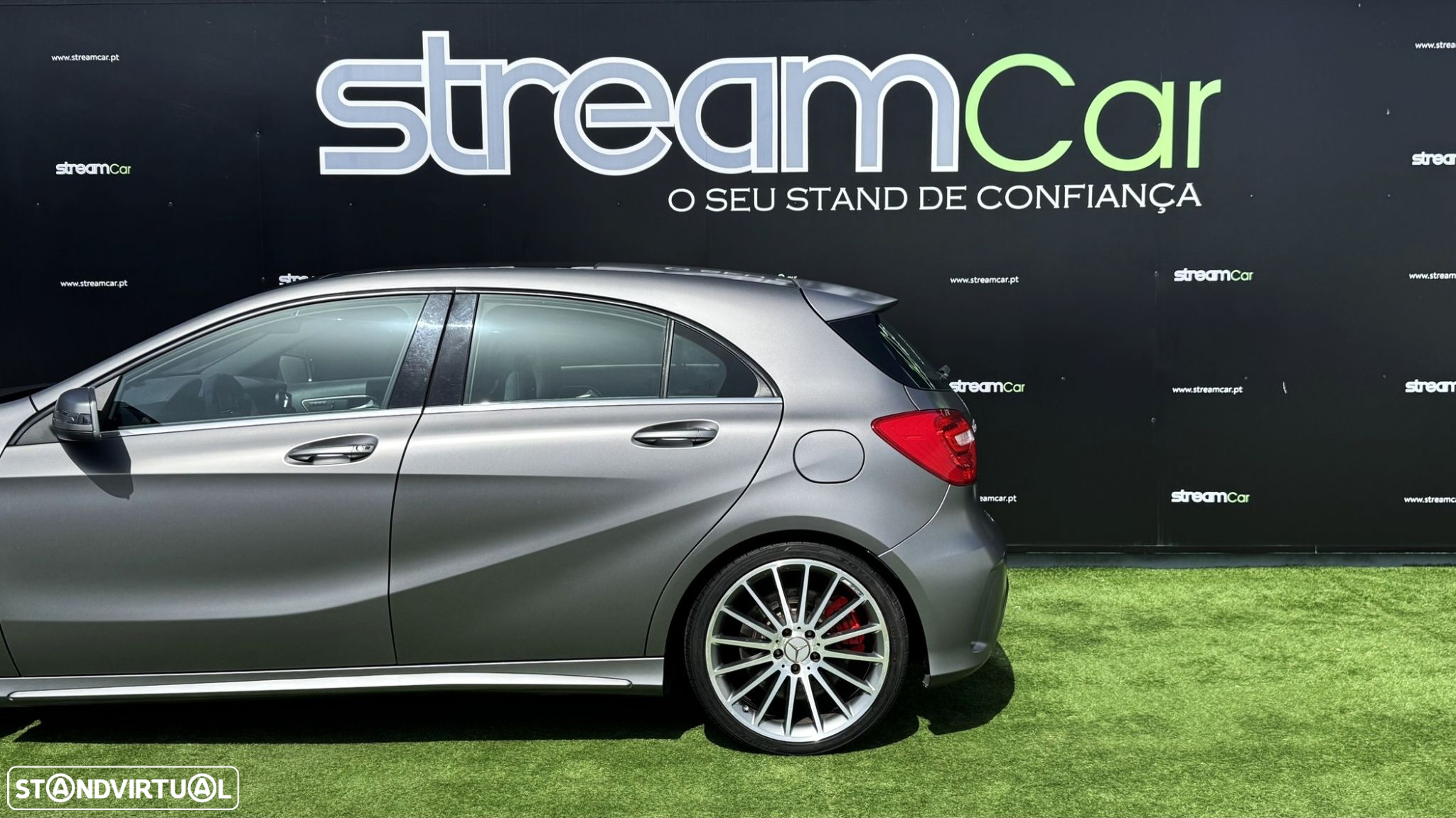 Mercedes-Benz A 45 AMG 4Matic Speedshift 7G-DCT - 4