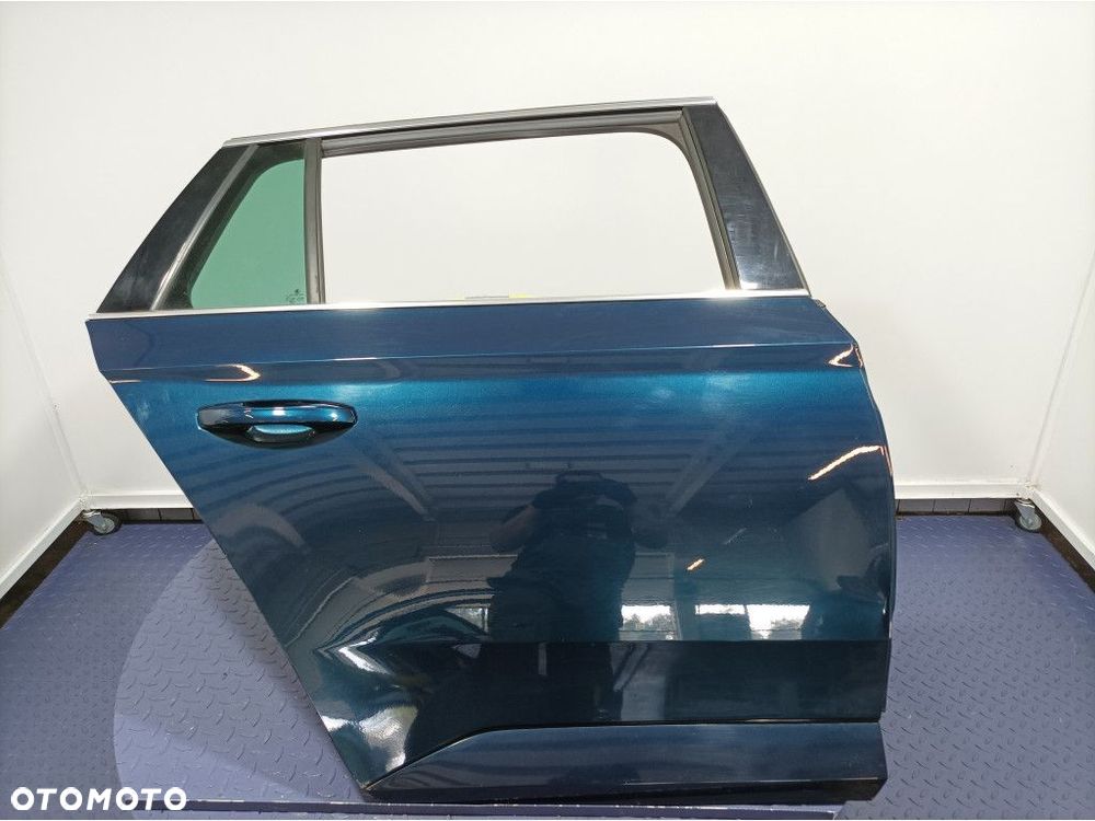 SKODA SUPERB III KOMBI 15- DRZWI TYŁ TYLNE PRAWE LW5Q - 1