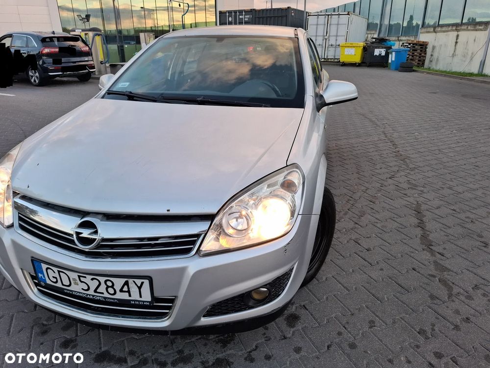 Opel Astra 1.3 CDTI Enjoy - 2