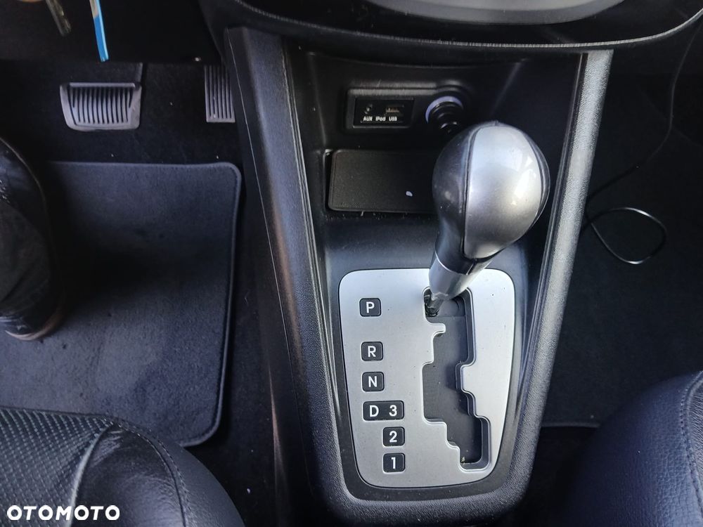 Hyundai ix20 1.6 Automatik Fifa World Cup Edition - 18