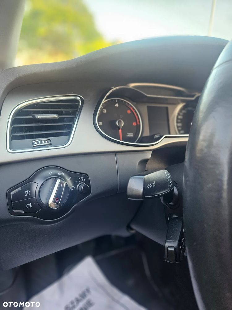 Audi A4 Avant 2.0 TDI DPF Ambiente - 36