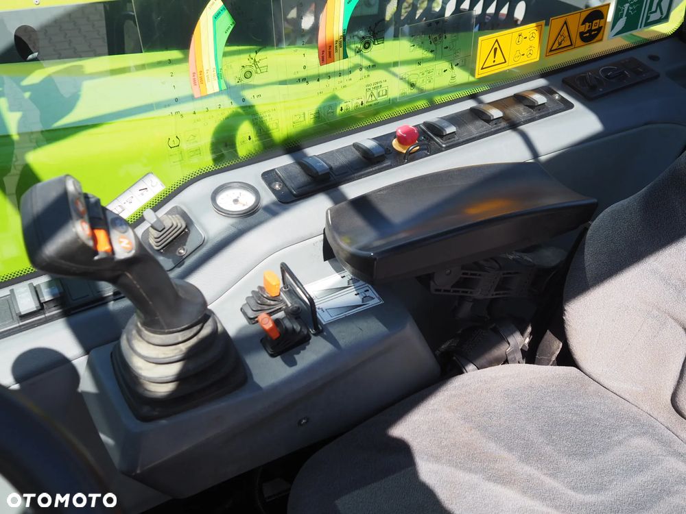 Claas Scorpion 756 VARIPOWER PLUS - 12