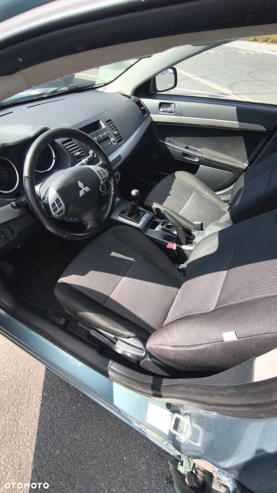 Mitsubishi Lancer 1.8 Invite - 9