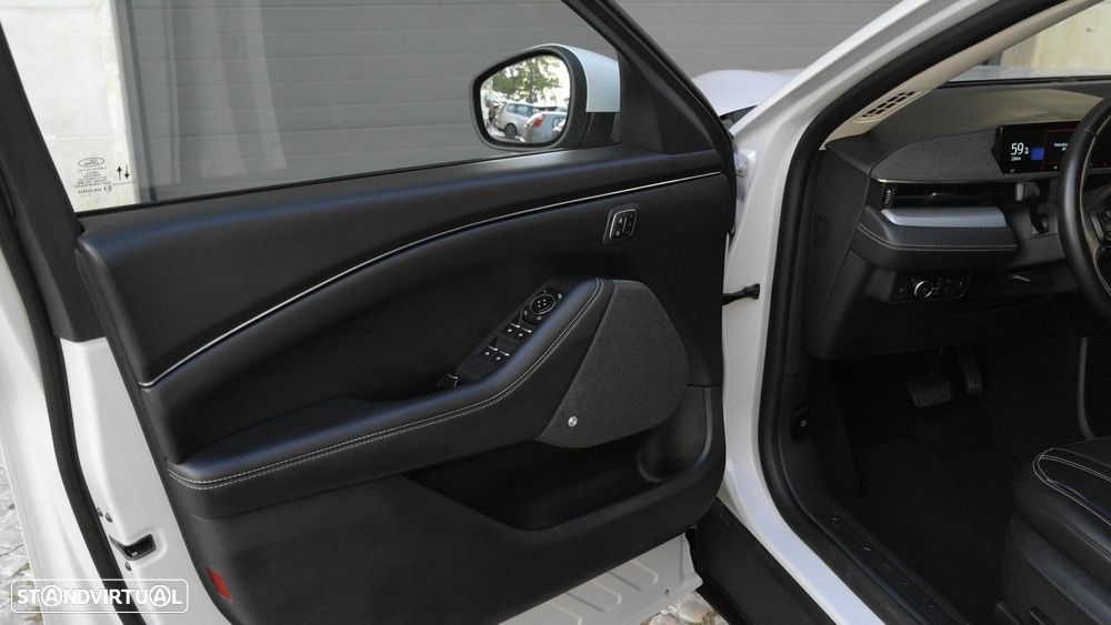 Ford Mustang Mach-E 98.7 kWh Premium - 46