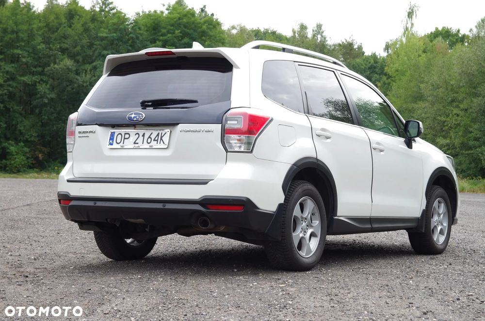 Subaru Forester 2.0 i Exclusive Lineartronic - 2