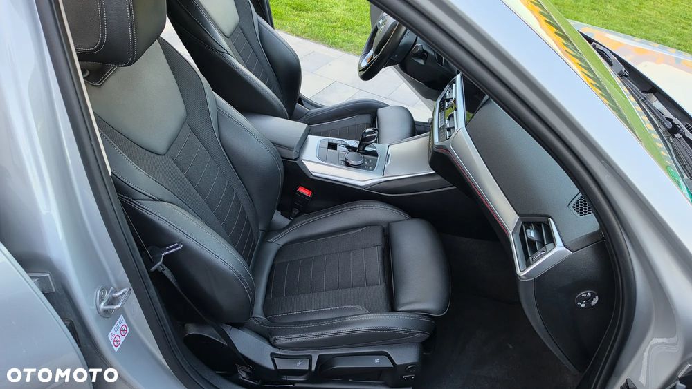 BMW Seria 3 318d Edition M Sport Shadow - 17