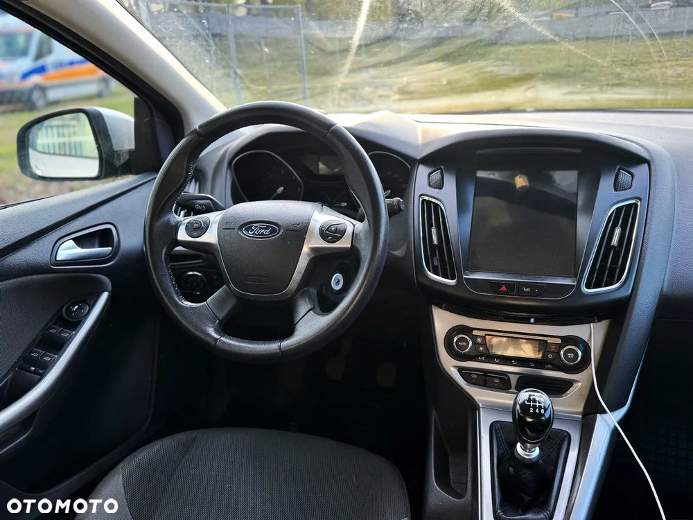 Ford Focus - 8