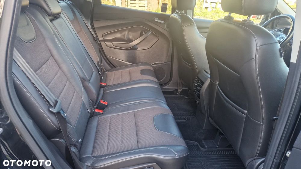 Ford Kuga - 17
