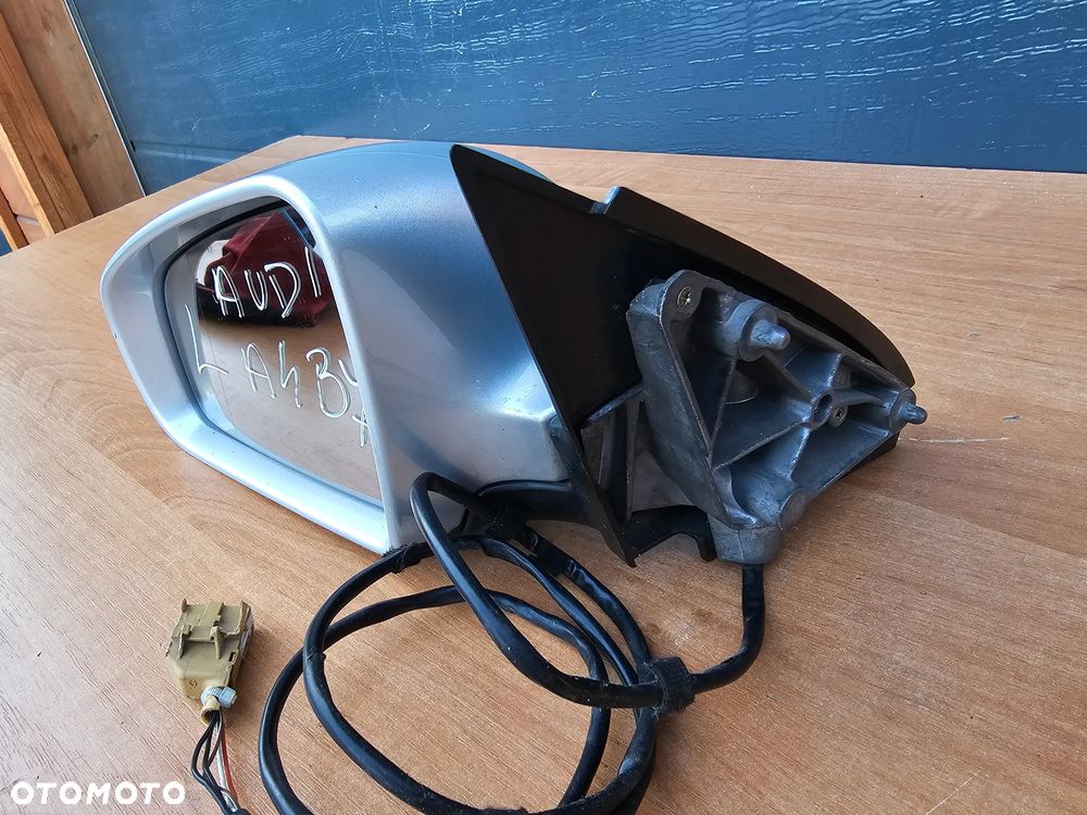 LUSTERKO LEWE AUDI A4 B7 5 PIN EUROPA - 4