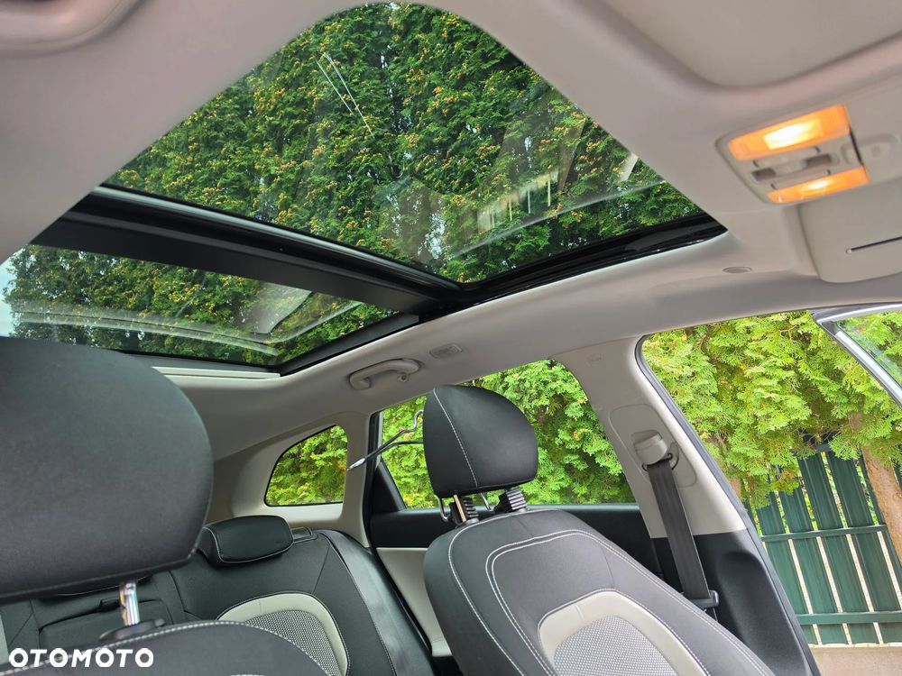 Kia Ceed - 11