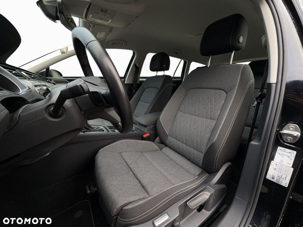 Volkswagen Passat Variant - 23