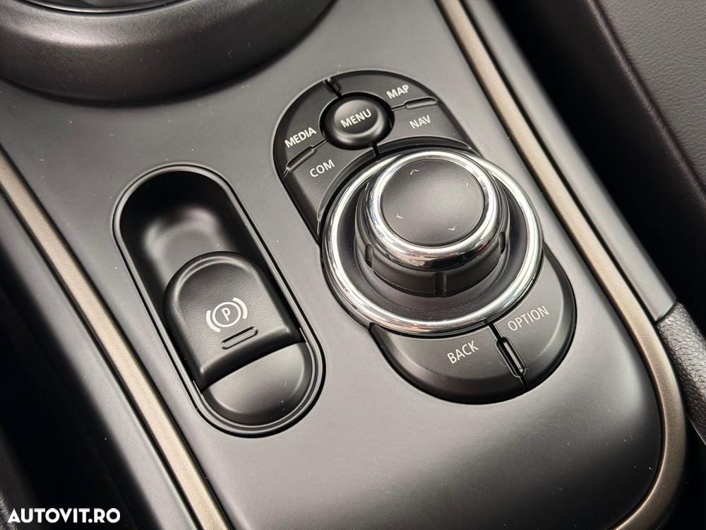 Mini Countryman Cooper ALL4 AT - 30