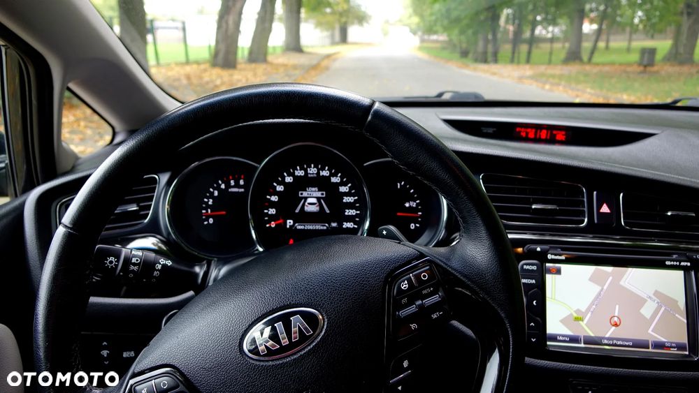 Kia Ceed 1.6 CRDi 128 Platinum Edition - 18