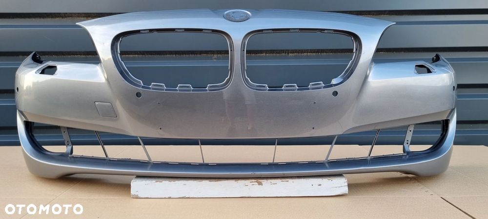 BMW 5 F10 F11 2009- Zderzak przód oryginał MC058 - 2