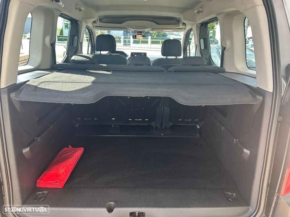 Peugeot Rifter 1.5 BlueHDi Allure EAT8 - 24