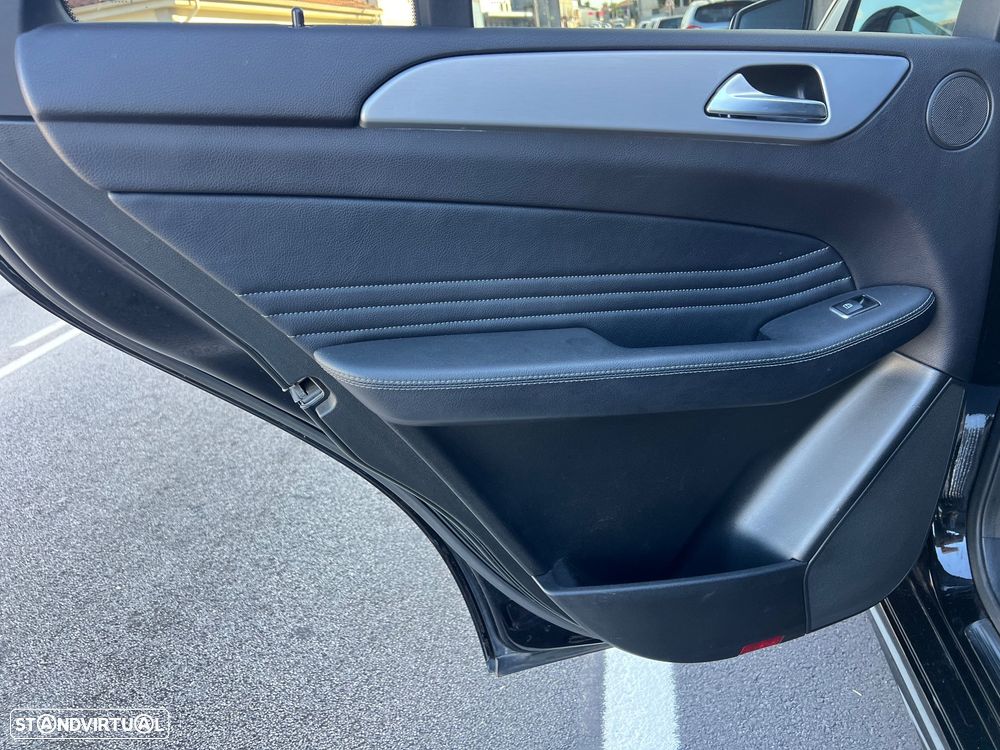 Mercedes-Benz GLE 250 d 9G-TRONIC AMG Line — fotografia 16