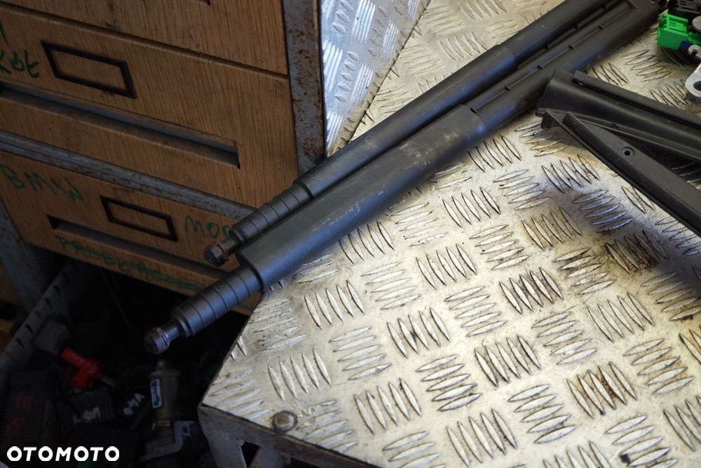 SIŁOWNIK ELEKTRYCZNY KLAPY BAGAŻNIKA C5 III X7 KOMBI 9661797080 9661840680 CITROEN 2008-2017 - 3