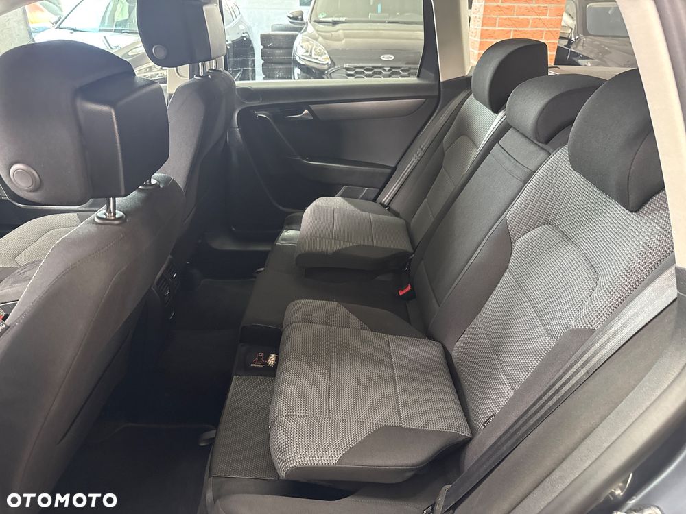 Volkswagen Passat 2.0 TDI DPF Comfortline - 14