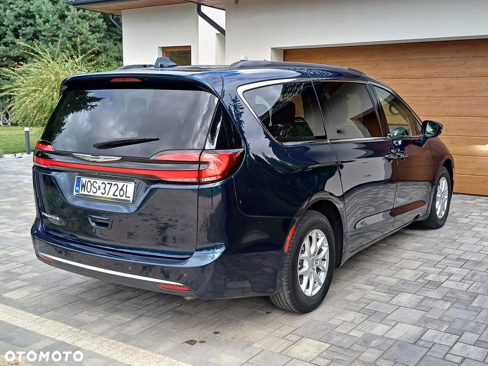 Chrysler Pacifica - 9