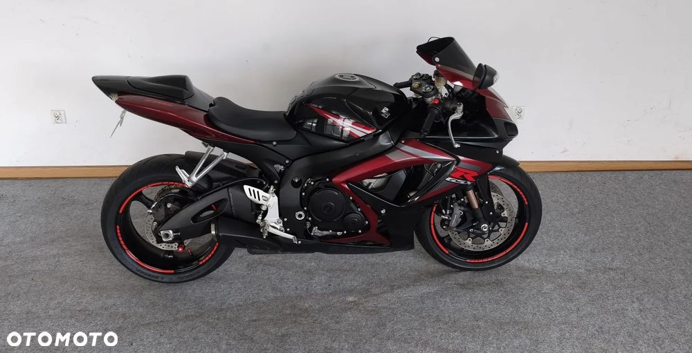 Suzuki GSX-R - 4