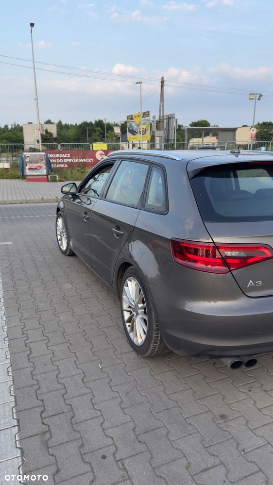 Audi A3 Sportback 1.4 TFSI Ambition - 4