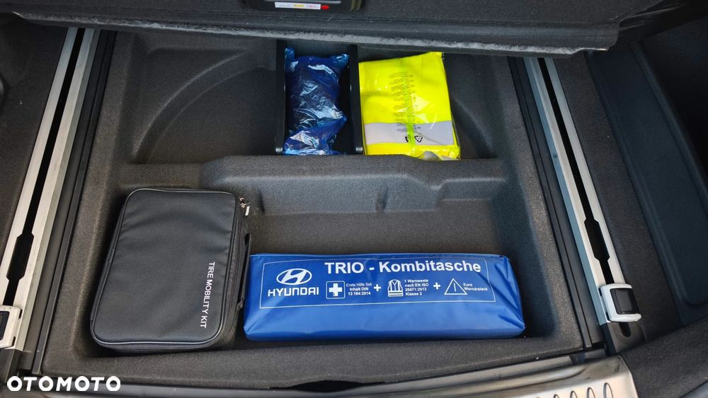 Hyundai i40 Kombi 2.0 Automatik Premium - 17