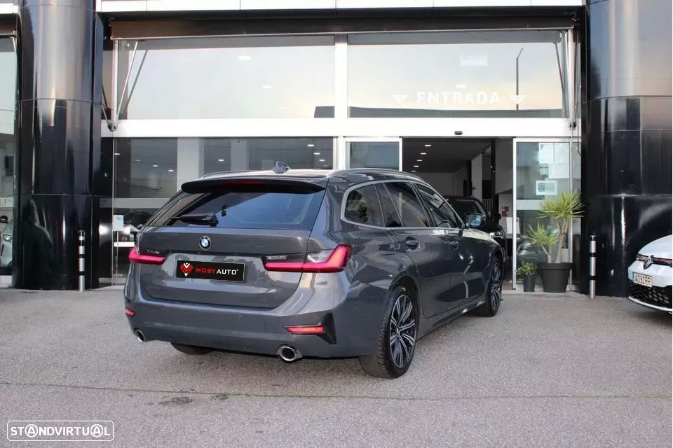BMW 320 d Line Sport Auto — fotografia 4