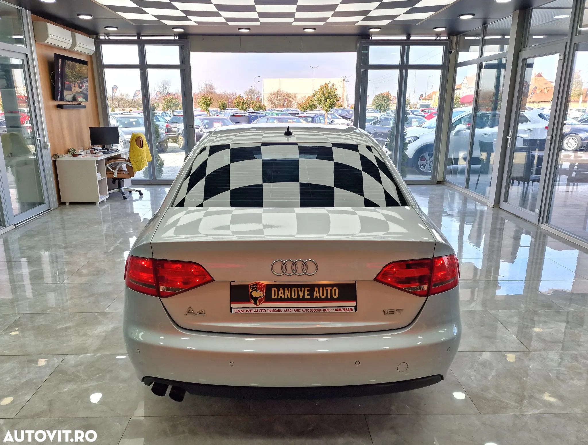 Audi A4 1.8 TFSI - 11