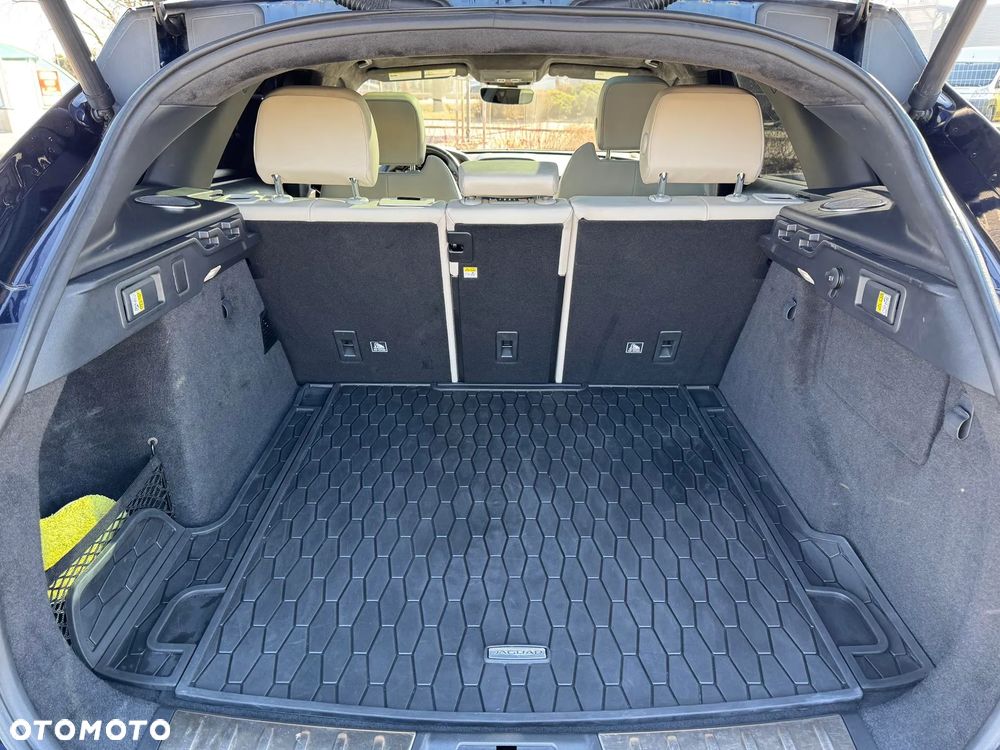 Jaguar F-Pace 3.0 V6 AWD S - 22