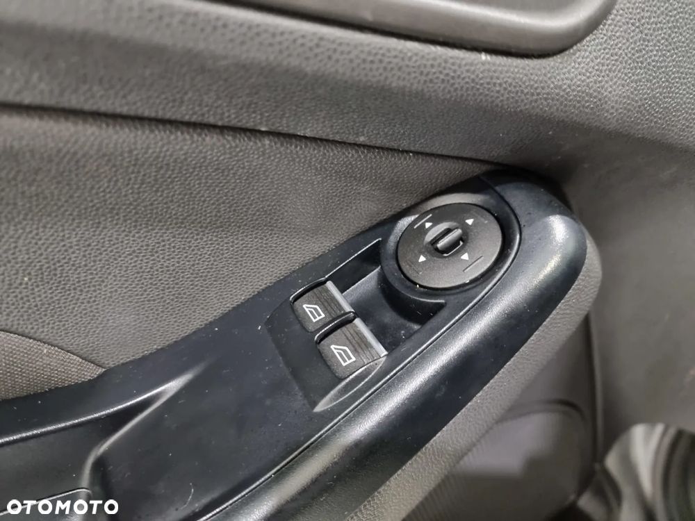 Ford Fiesta - 16