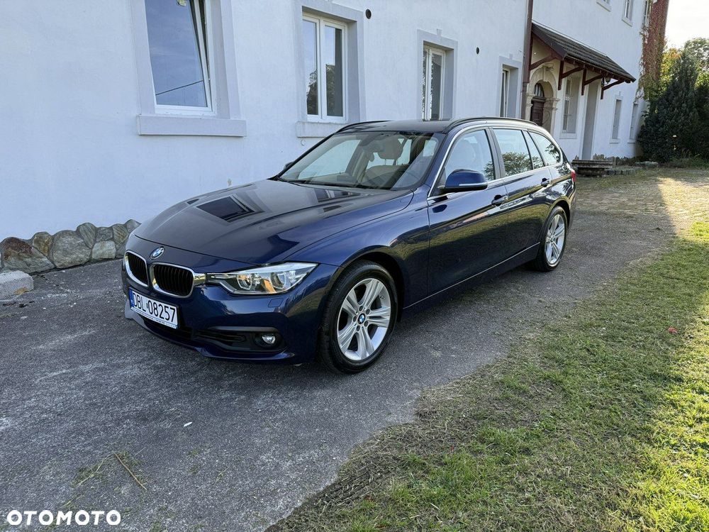 BMW Seria 3 320i Luxury Line - 31