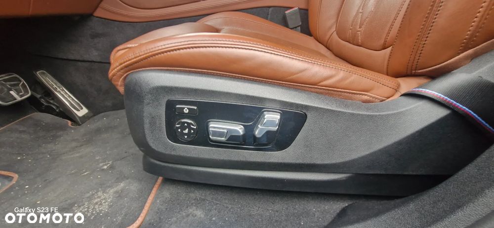 BMW X6 xDrive30d - 22