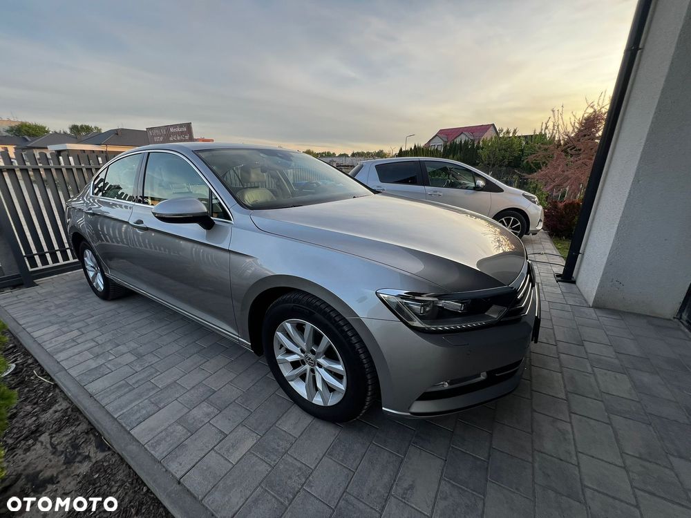 Volkswagen Passat 2.0 TDI BMT Comfortline DSG - 10