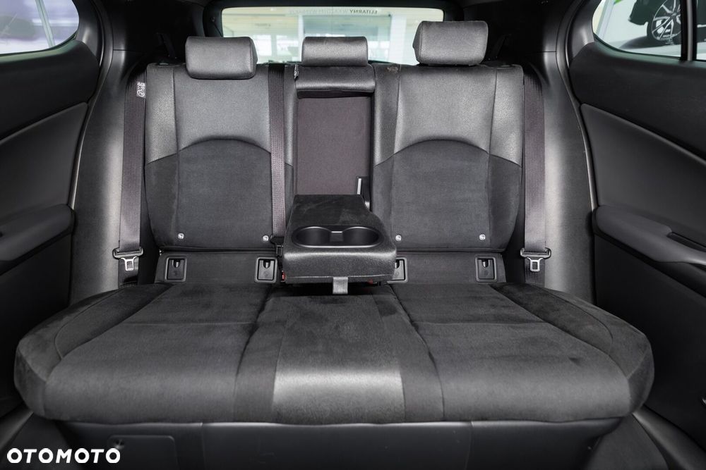 Lexus UX 300h Business - 23