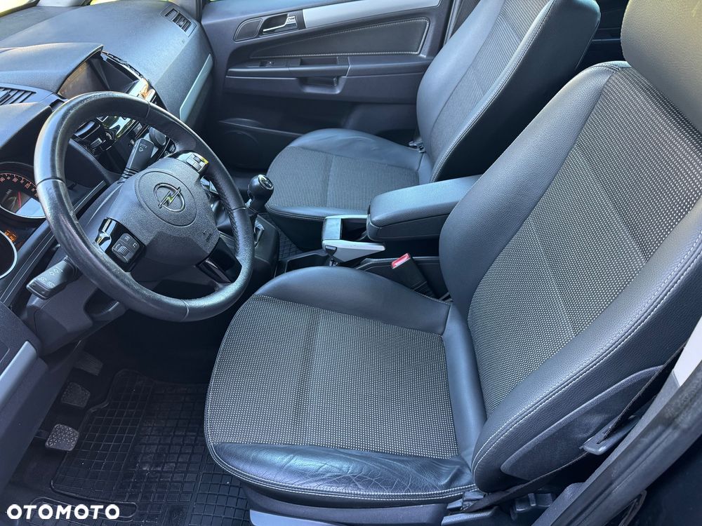 Opel Zafira 1.8 Cosmo - 15