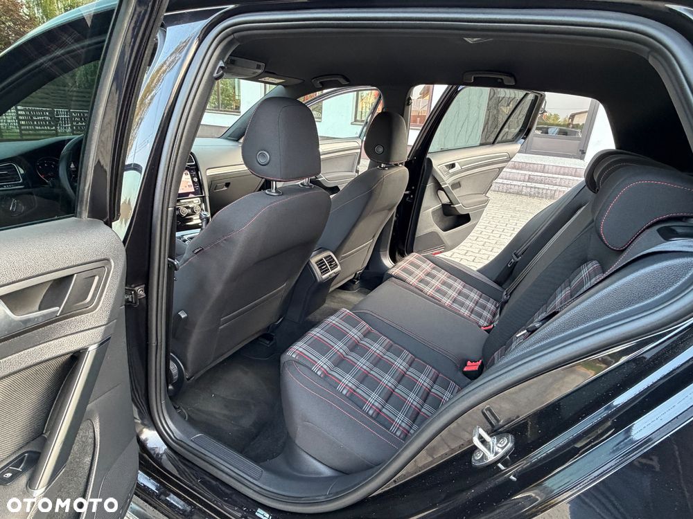 Volkswagen Golf 2.0 TSI BMT GTI Performance - 22