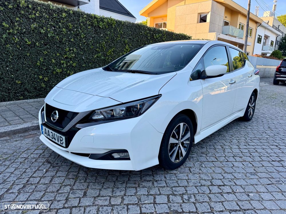 Nissan Leaf - 1