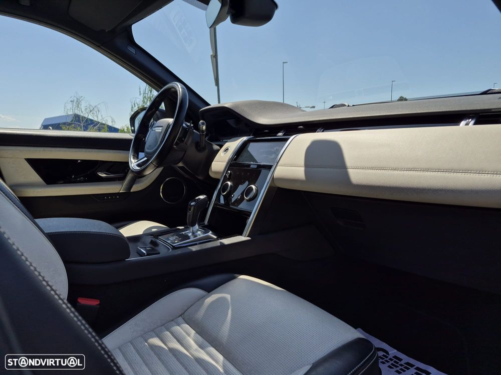 Land Rover Discovery Sport - 17