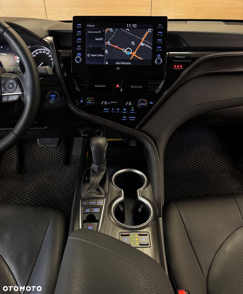 Toyota Camry 2.5 Hybrid Executive CVT - 9