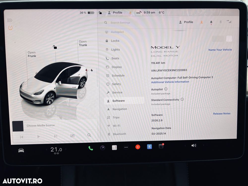 Tesla Model Y - 8