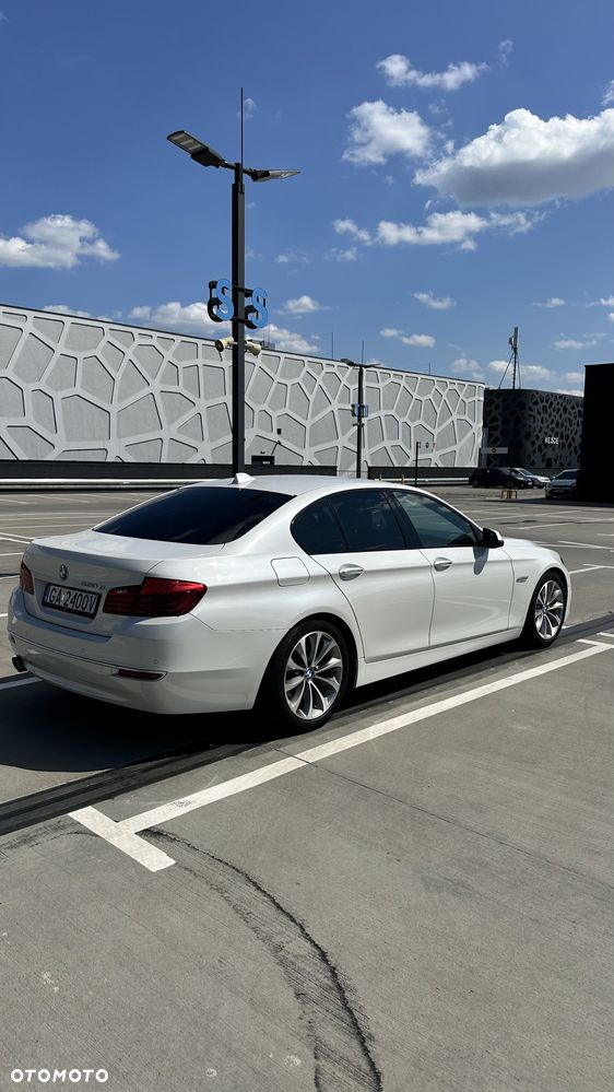 BMW Seria 5 520d Luxury Line - 15