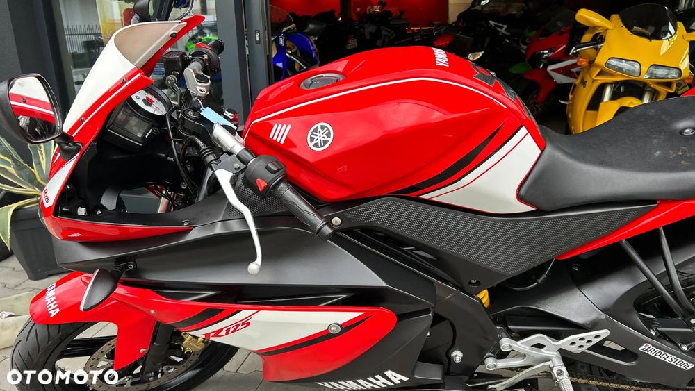 Yamaha YZF - 15