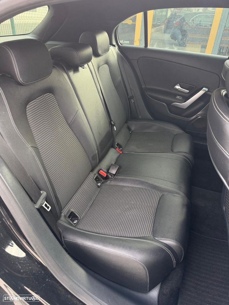 Mercedes-Benz A 180 d 7G-DCT AMG Line - 29