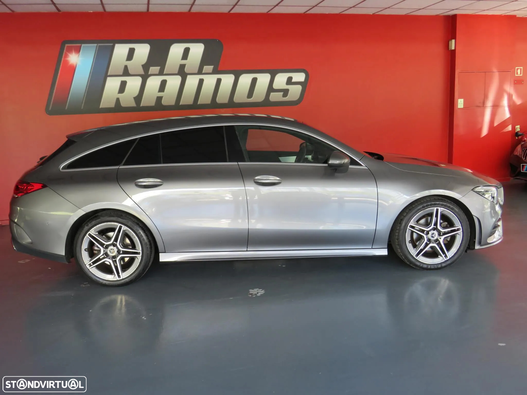 Mercedes-Benz CLA 180 d Shooting Brake AMG Line Aut. - 5