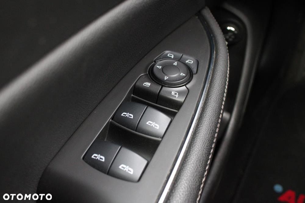 Opel Insignia - 16